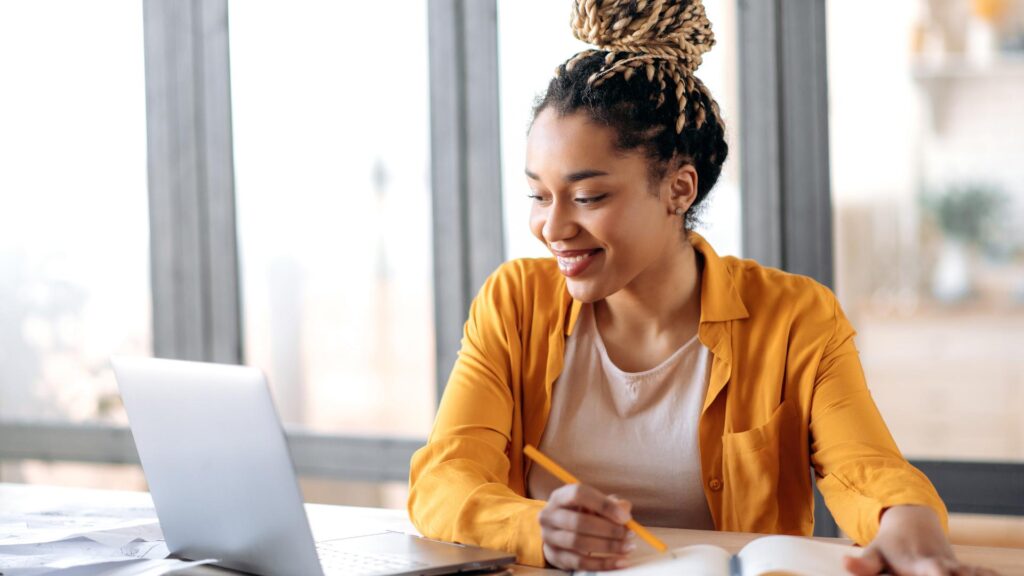 How Smart Technology Apps Improve Efficiency